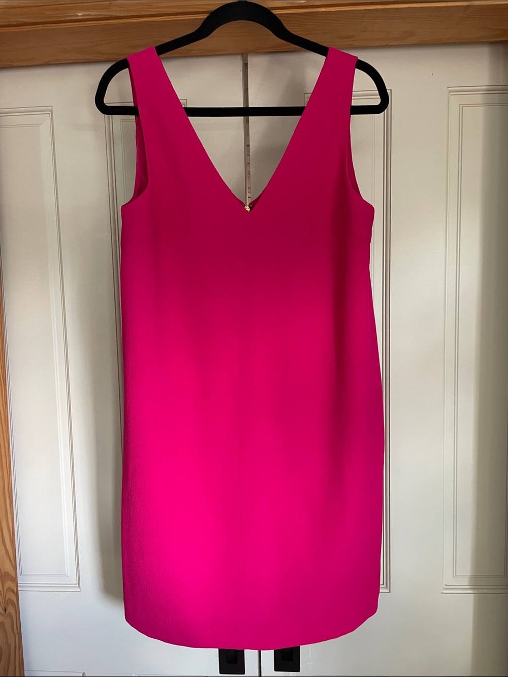 Trina Turk Hot Pink V-Neck Sleeveless Shift Dress